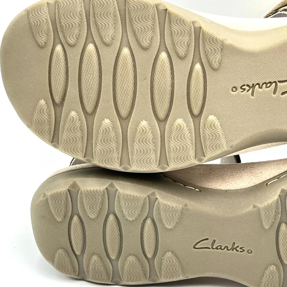 Clarks Womens Size 10 10M Olive Green Suede Leather Sandals Comfort Summer Shoes